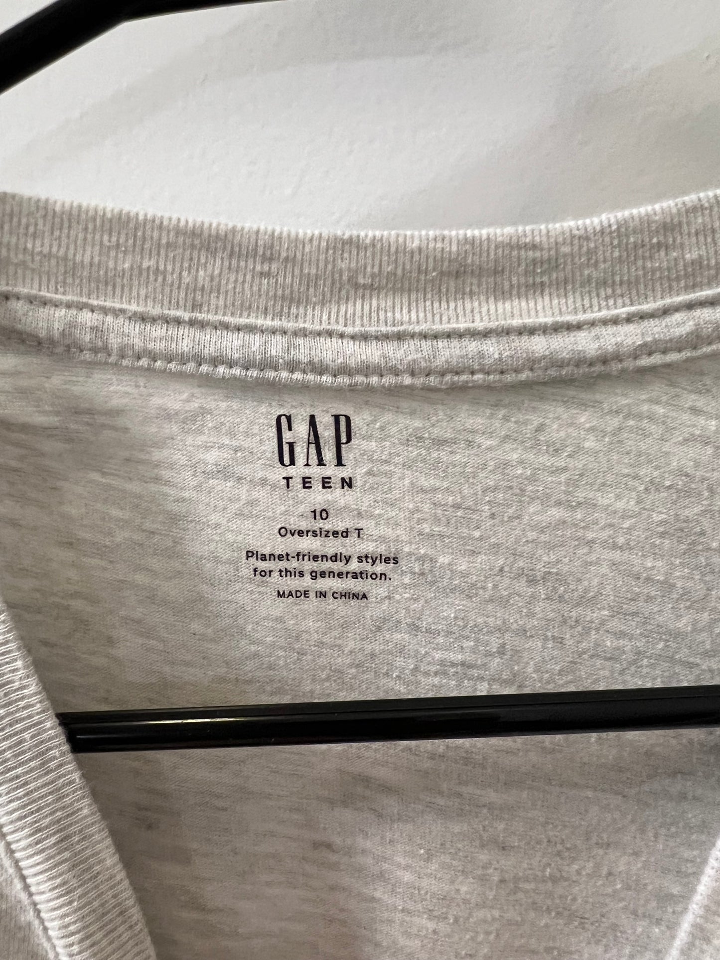 Mtv Gap Teen | Size 10 (Oversized)