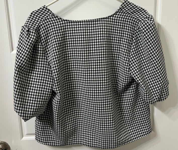 Double Zero Gingham Bow Tie Puff Blouse | Size L